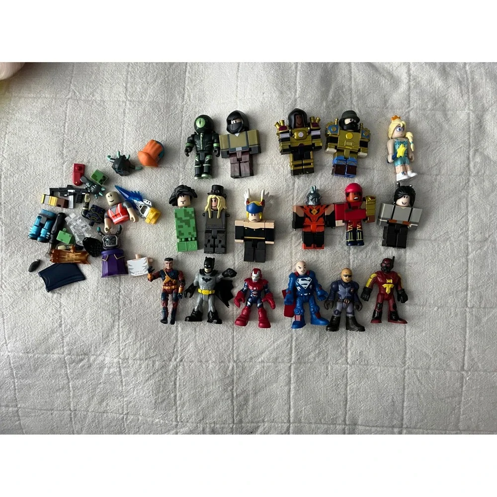 Roblox Action Figures Lot‎ DC Comics Marvel Accessories Building Blocks